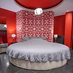 מלון Nymfes Káto Loutrákion