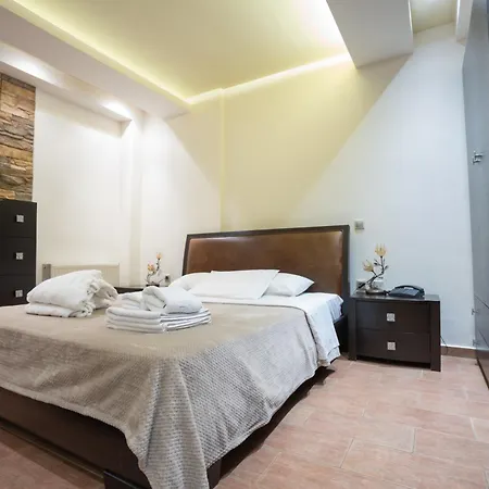 Nymfes Hotel 4*