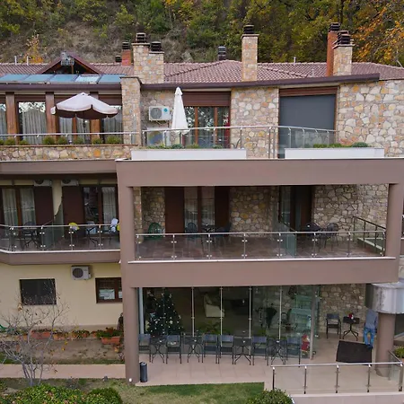 Nymfes Hotel