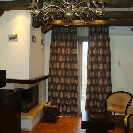 Nymfes Hotel