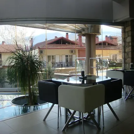 Nymfes 4* Loutraki (Pella)