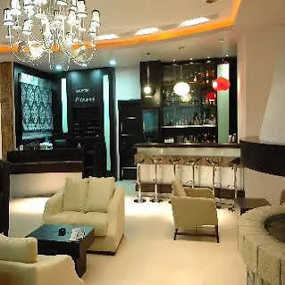 Hotel Nymfes 4*